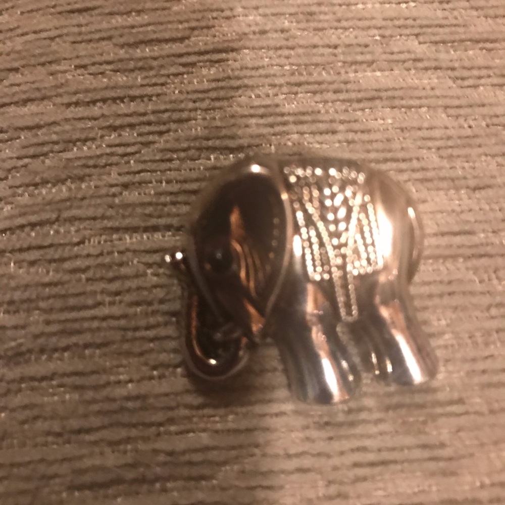 Silvertone Elephant Lapel Pin